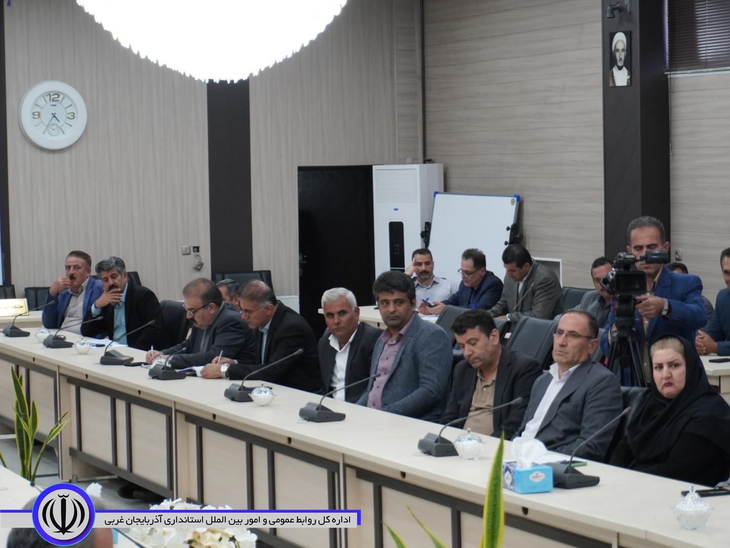 فرماندار: کشاورزان در مدیریت مصرف آب بخش کشاورزی نقش‌آفرین می‌شوند