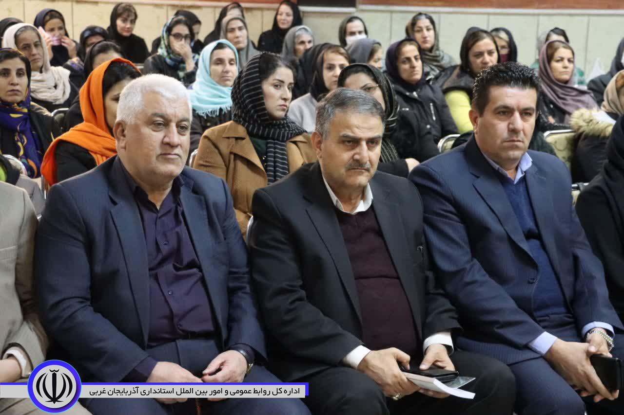 جشنواره و نمایشگاه غذاهای محلی در مهاباد برگزار شد