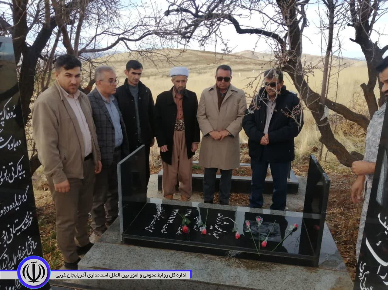 تجلیل از خانواده معظم شهید در بخش خلیفان مهاباد