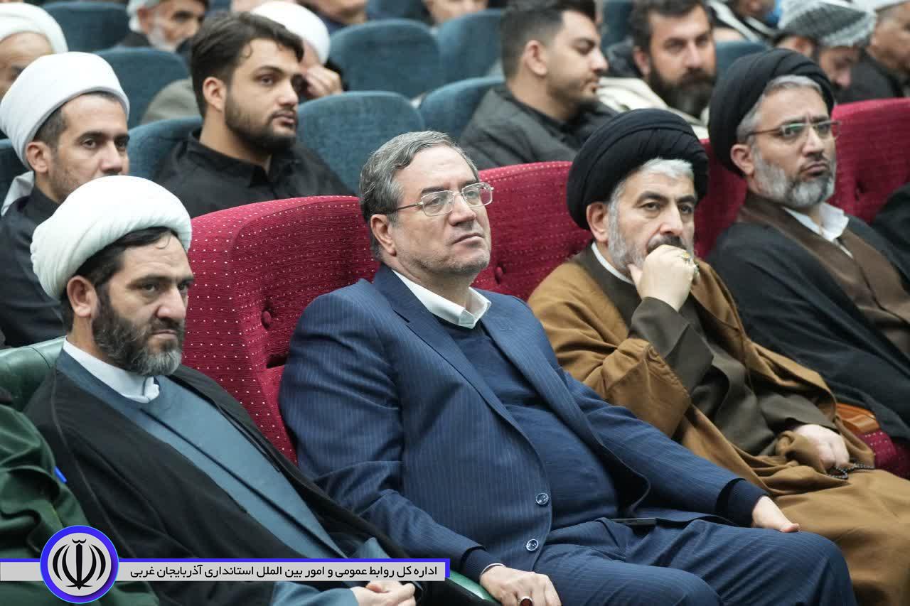 همایش پرچم داران دین و اندیشه  در طلائیه سپاه مهاباد برگزار شد