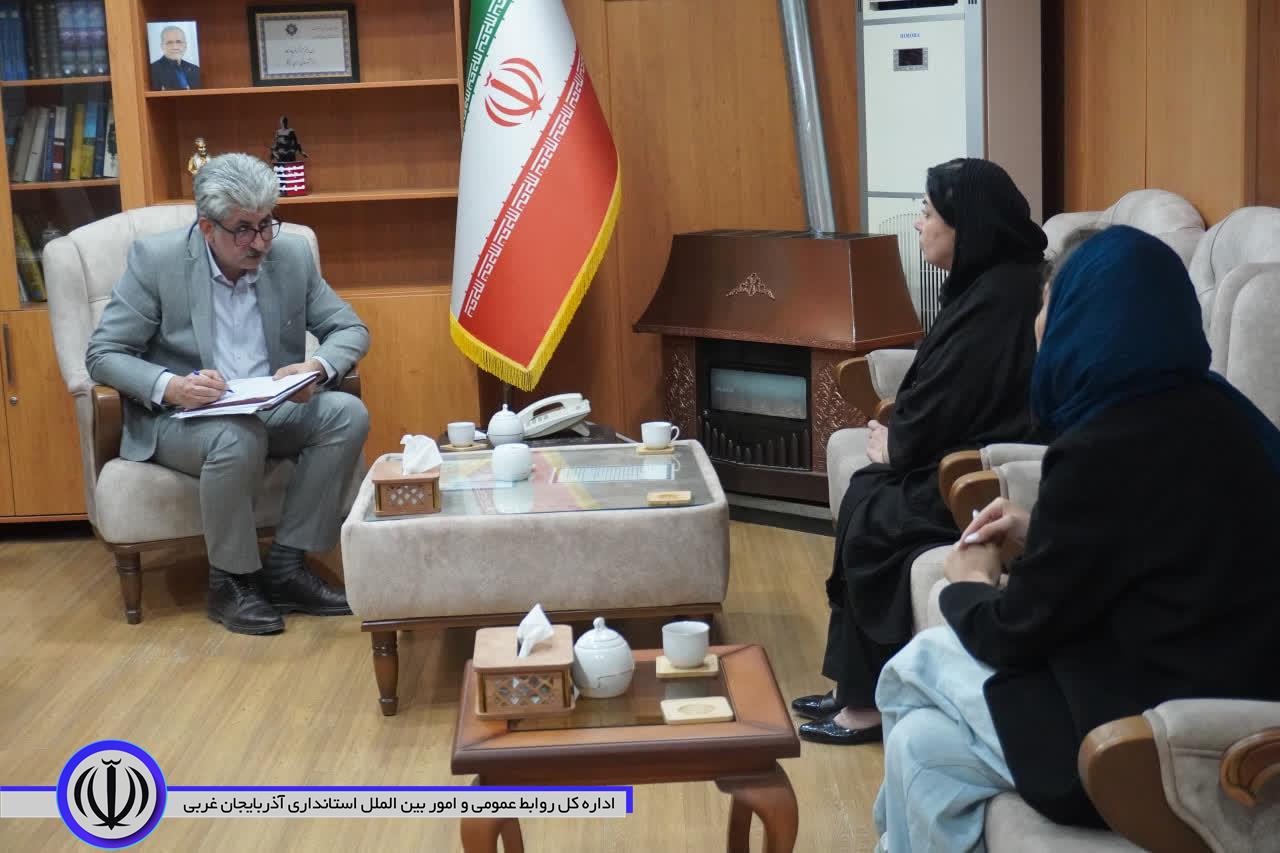 پاسخگویی و پیگیری مطالبات شهروندان در ملاقات مردمی با فرماندار مهاباد