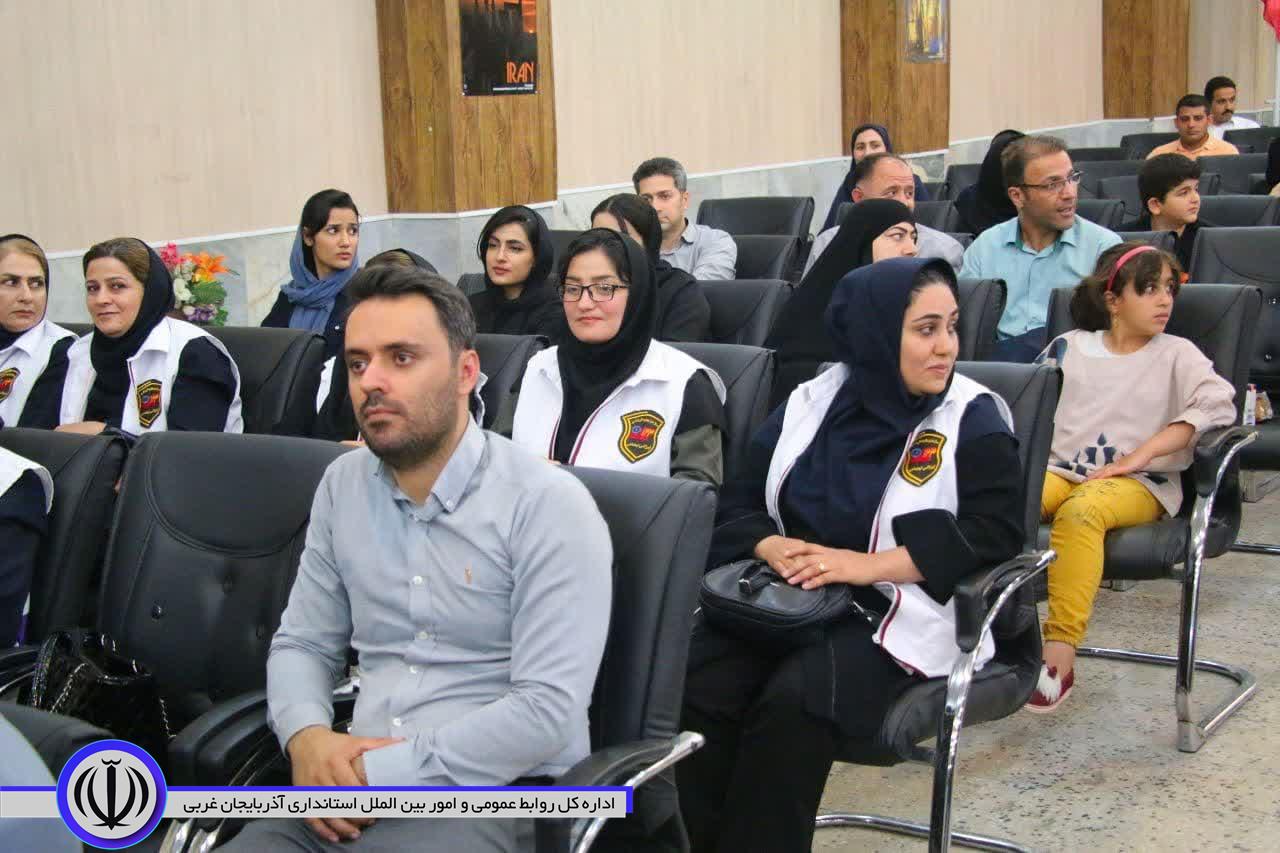 برگزاری همایش بزرگ مبارزه با مواد مخدر در مهاباد
