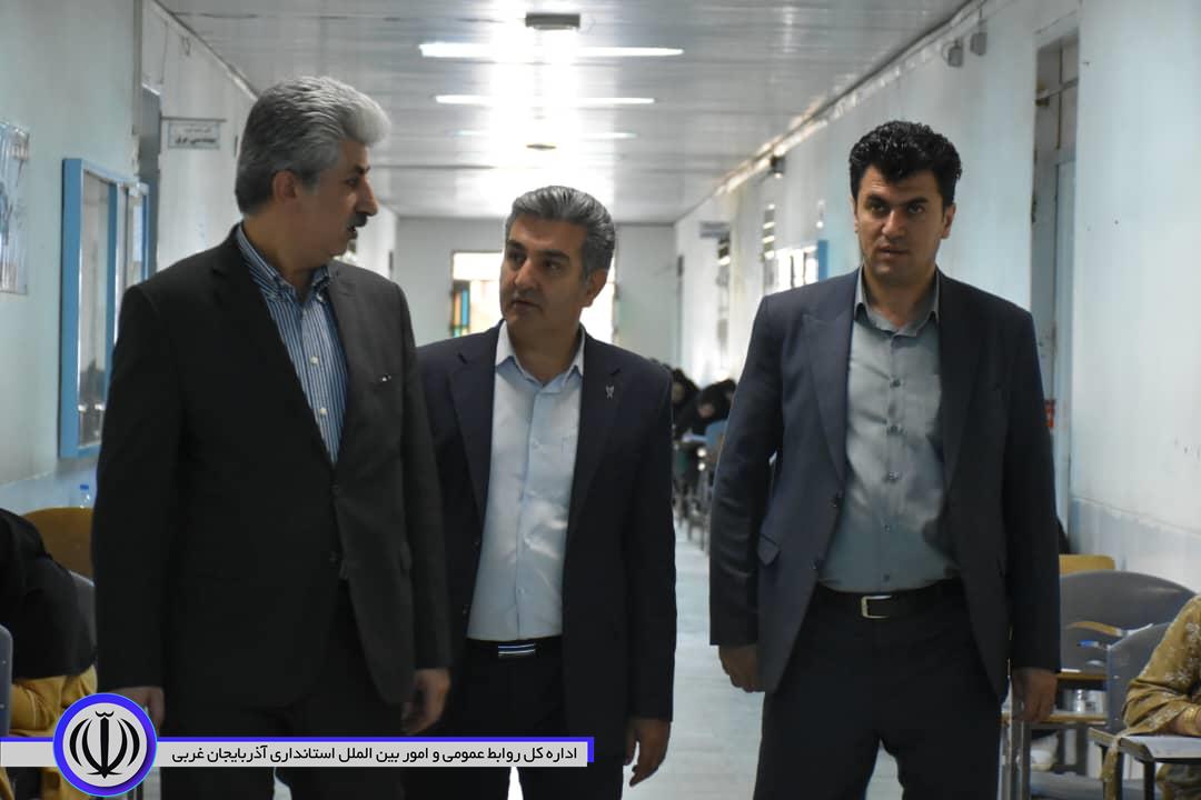 بازدید فرماندار ویژه مهاباد از برگزاری آزمون استخدامی ماده 28 وزارت آموزش وپرورش در مهاباد