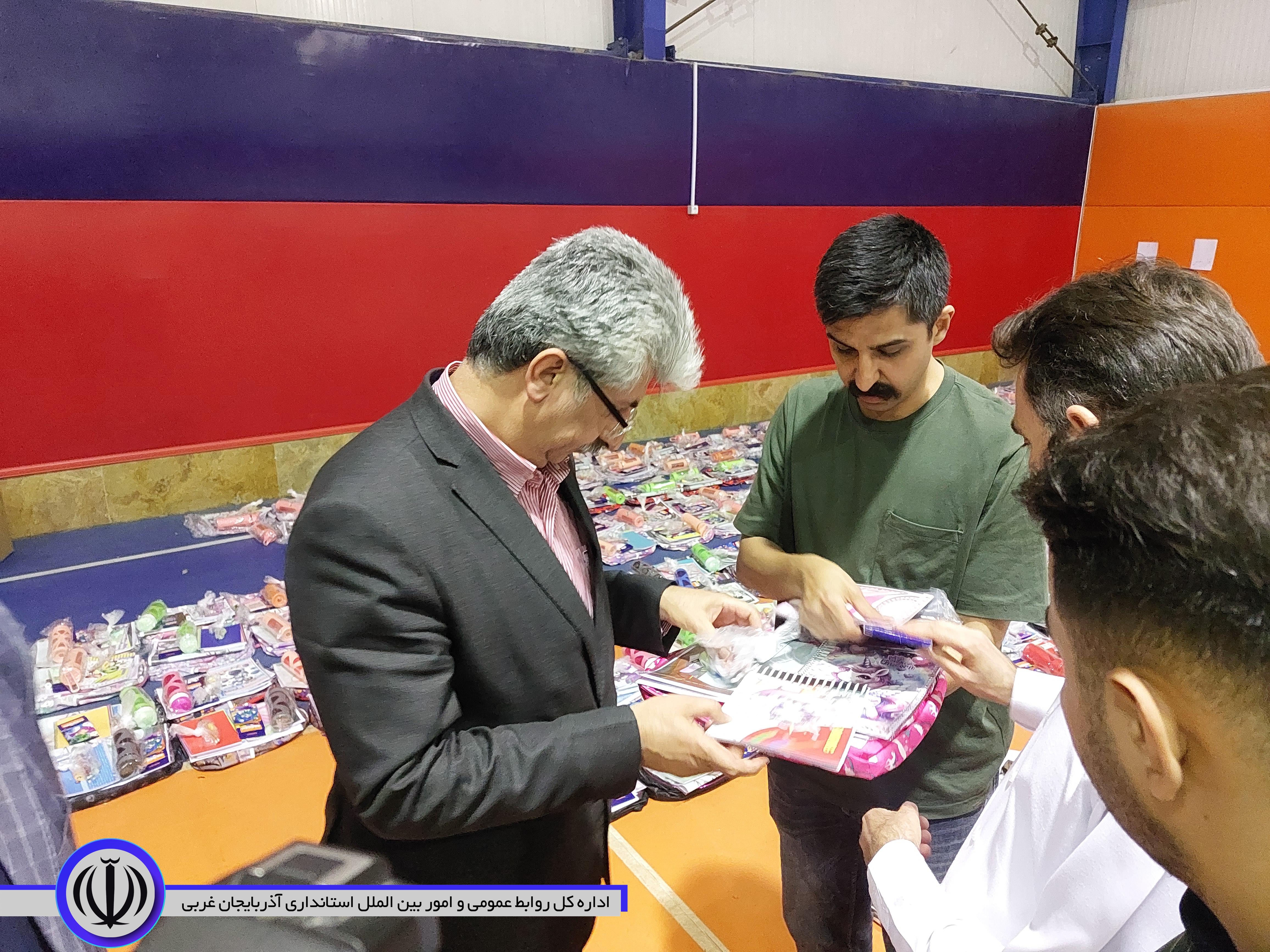 4300 پک آموزشی برای دانش آموزان مهاباد تهیه گردید