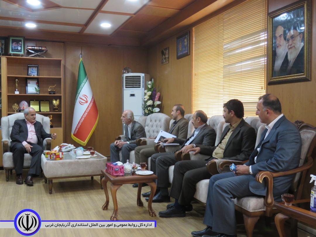 فرماندار مهاباد: بازرسان نسبت به تکریم بازاریان و فروشندگان توجیه شوند