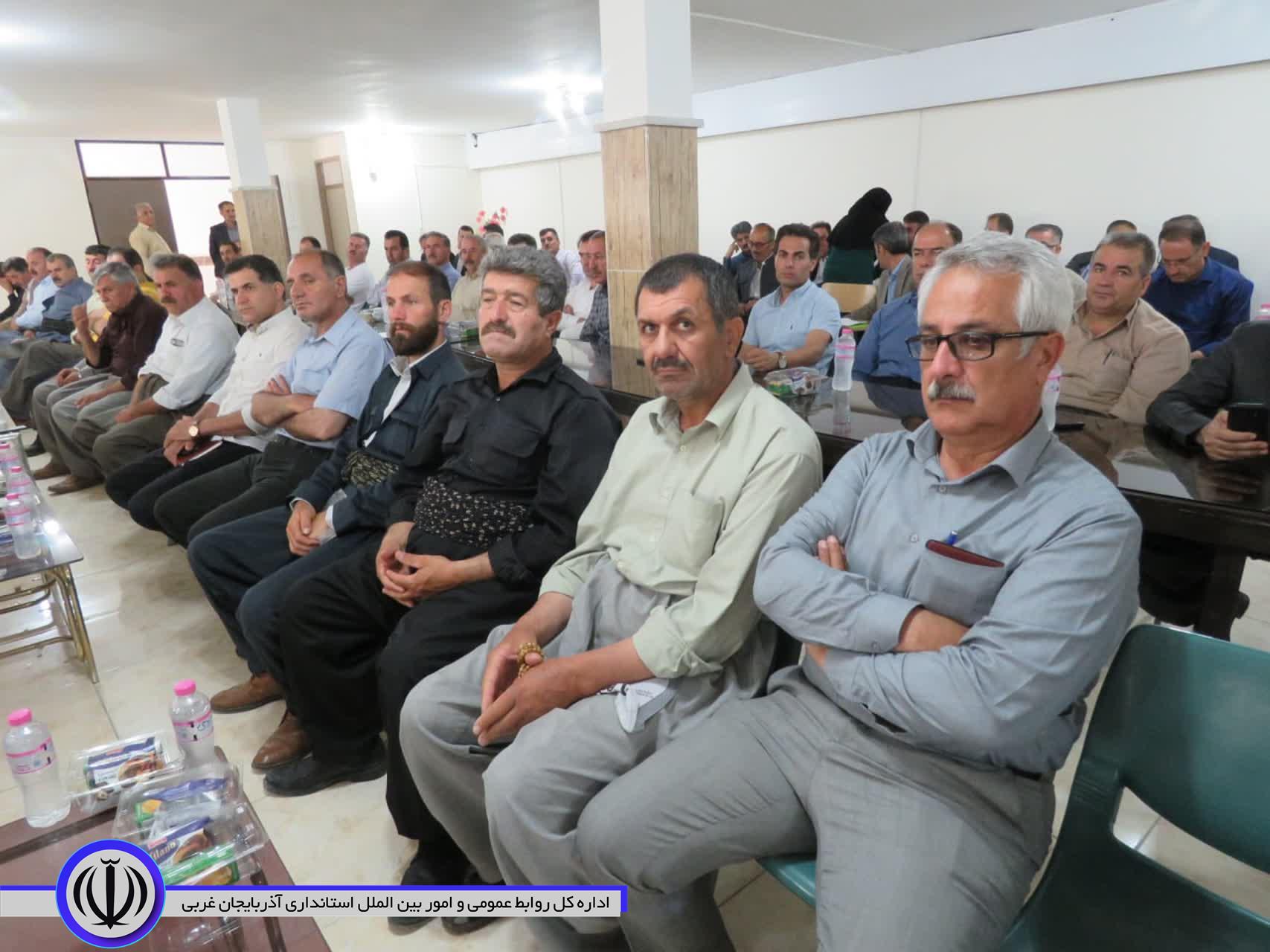 فرماندار: تسهیلات بخش کشاورزی در مهاباد باید عادلانه توزیع شود