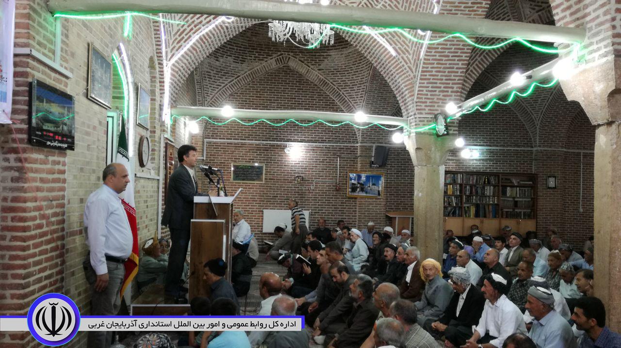 سخنرانی معاون استاندار و فرماندار ویژه شهرستان مهاباد در نماز جمعه و آخرین روز از هفته مبارک دولت