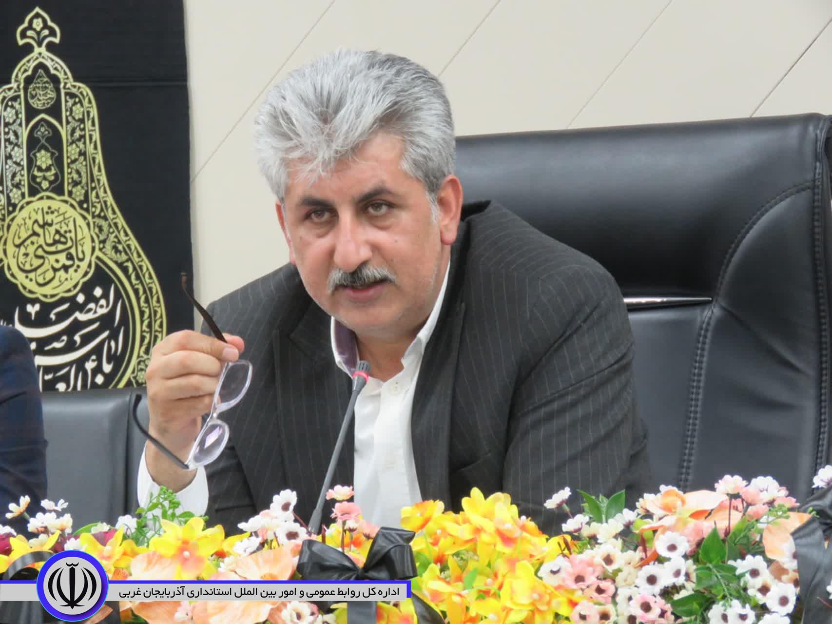 نشستی صمیمی و سه ساعته تشکل‌های مردم‌ نهاد و فرماندار ویژه مهاباد