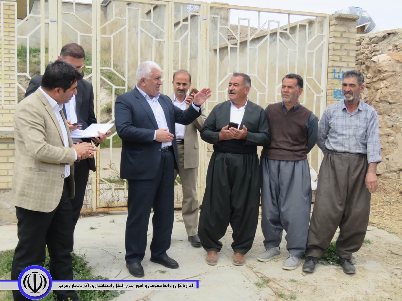 فرماندار ویژه مهاباد از 3 روستای بخش مرکزی بازدید کرد
