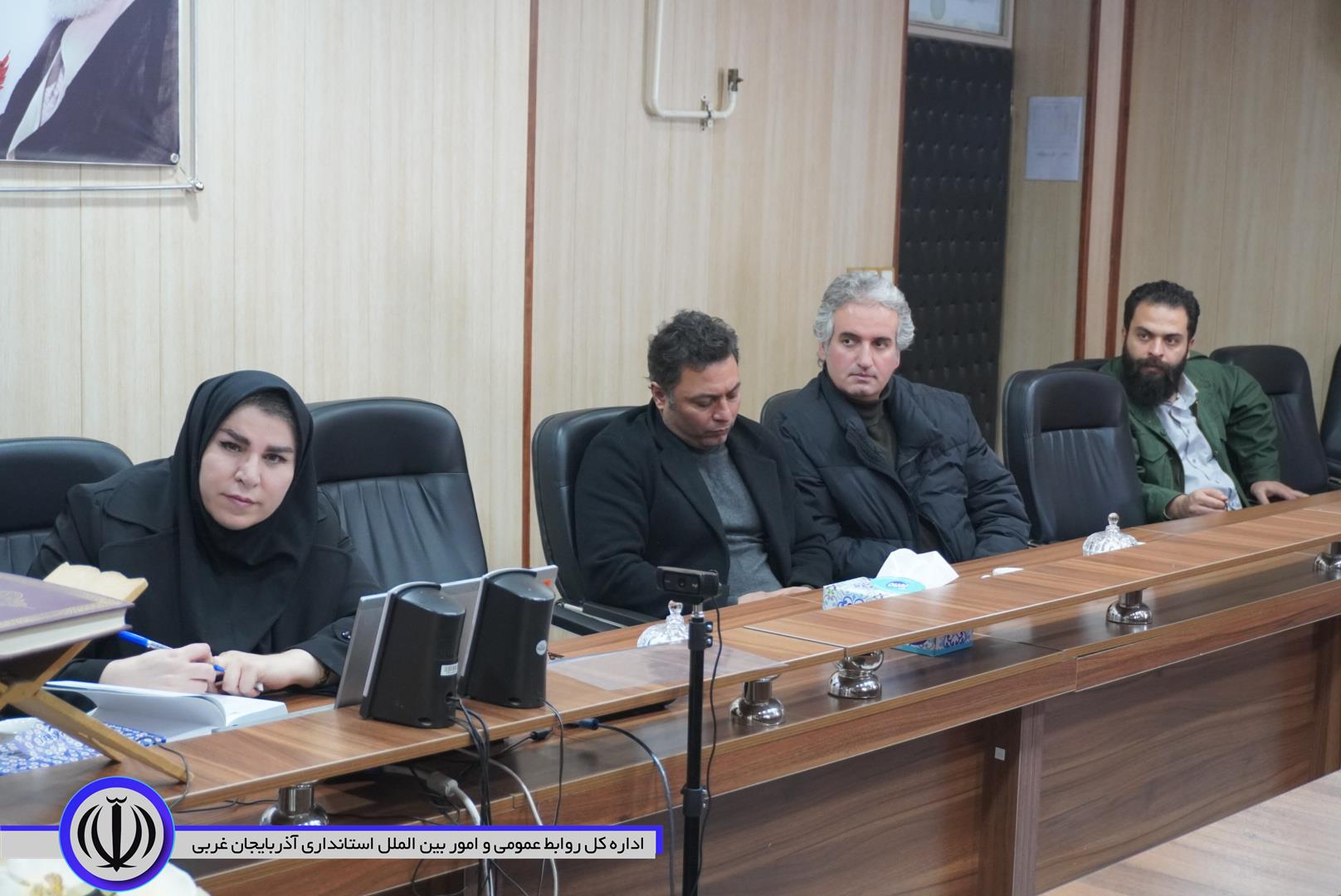 بررسی مشکلات ساید پسماند مهاباد با حضور مسئولان کشوری