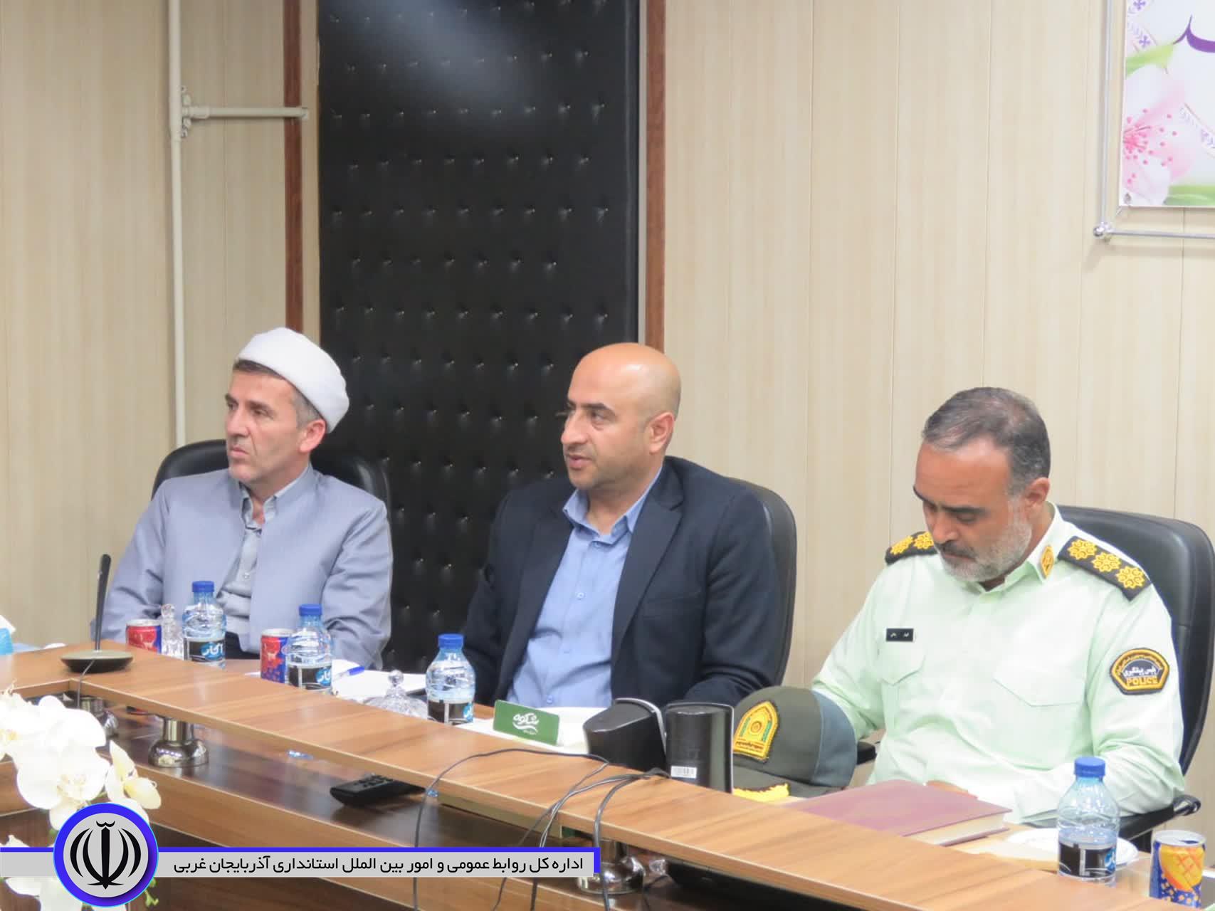 جلسه بررسی مشکلات حوزه بهزیستی در مهاباد برگزار شد