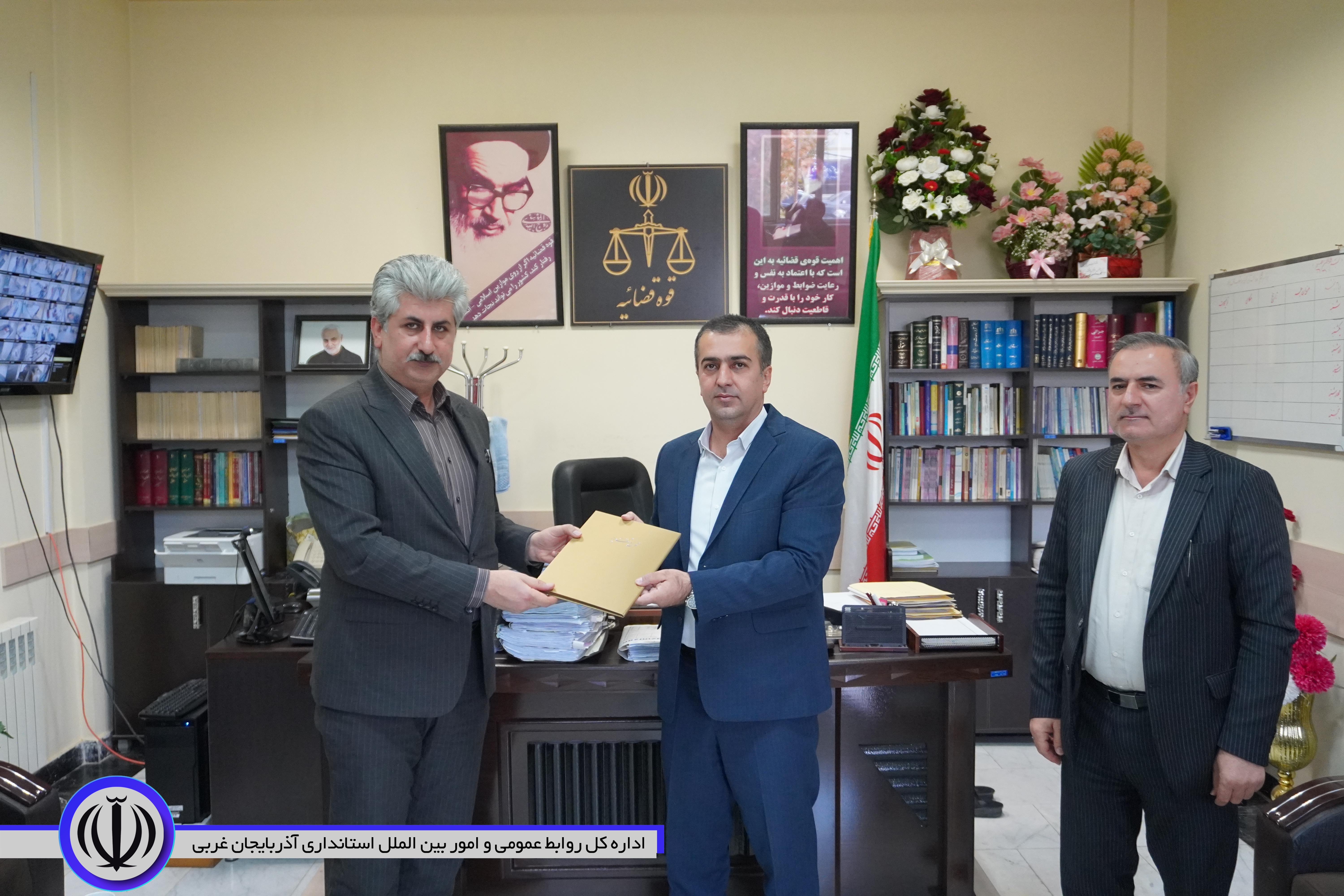 دیدار فرماندار و اعضای شورای تامین مهاباد با رئیس دادگستری و دادستان جدید شهرستان