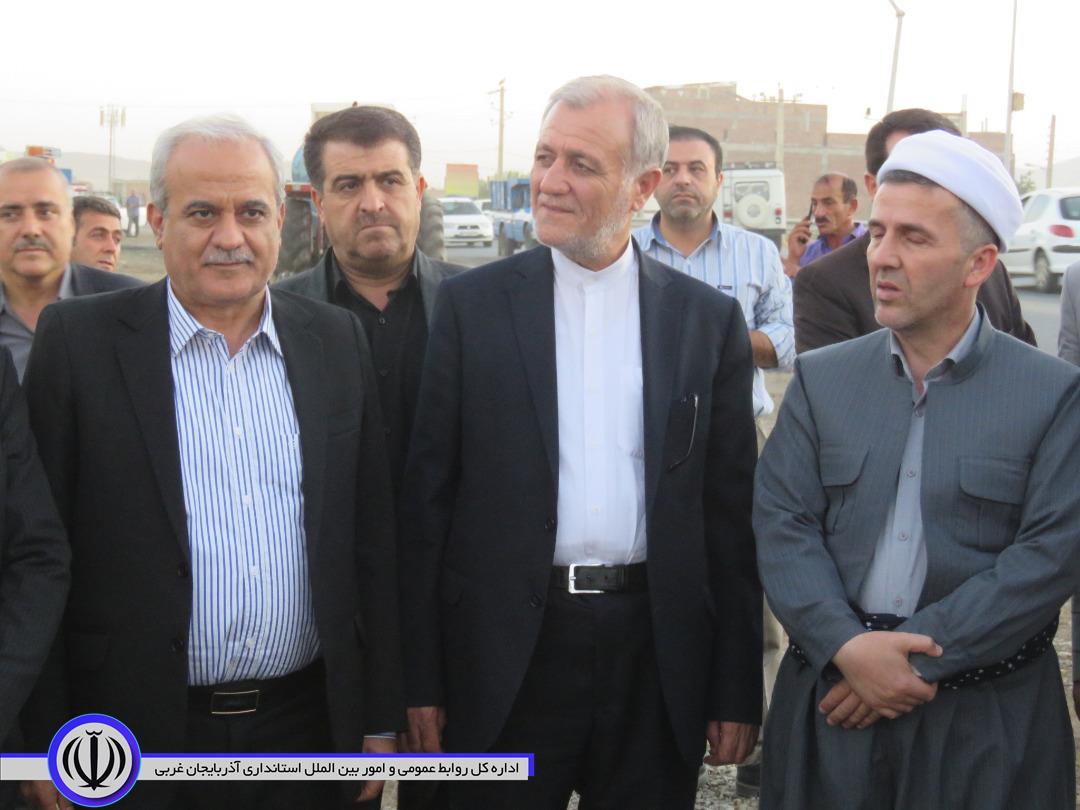2 پروژه راهداری در مهاباد کلنگ زنی و افتتاح شد