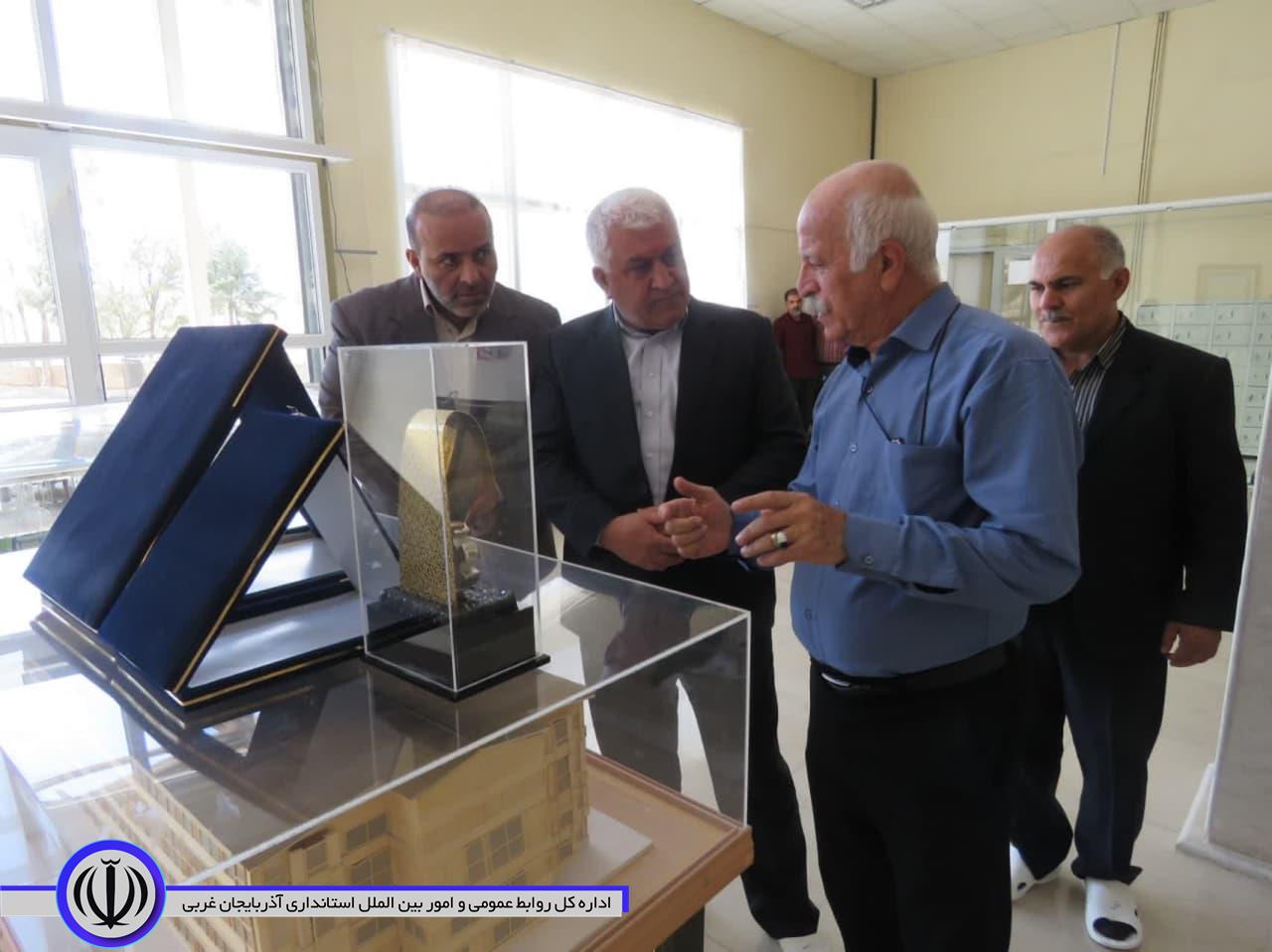 فرماندار ویژه مهاباد از کارخانه فرآورده های زیستی روناک بازدید کرد