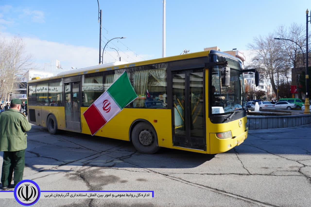 برگزاری رژه خودرویی در مهاباد