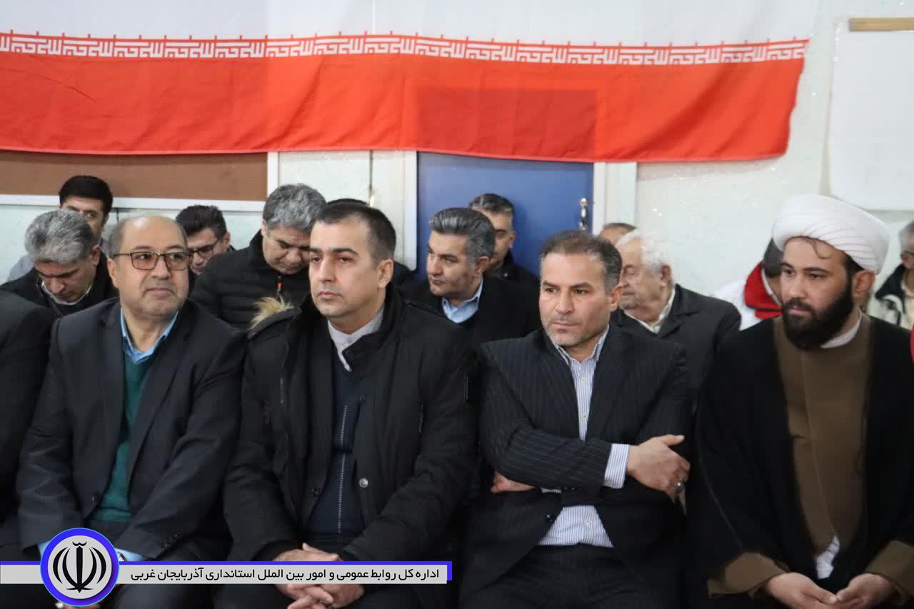 زنگ انقلاب در مهاباد نواخته شد