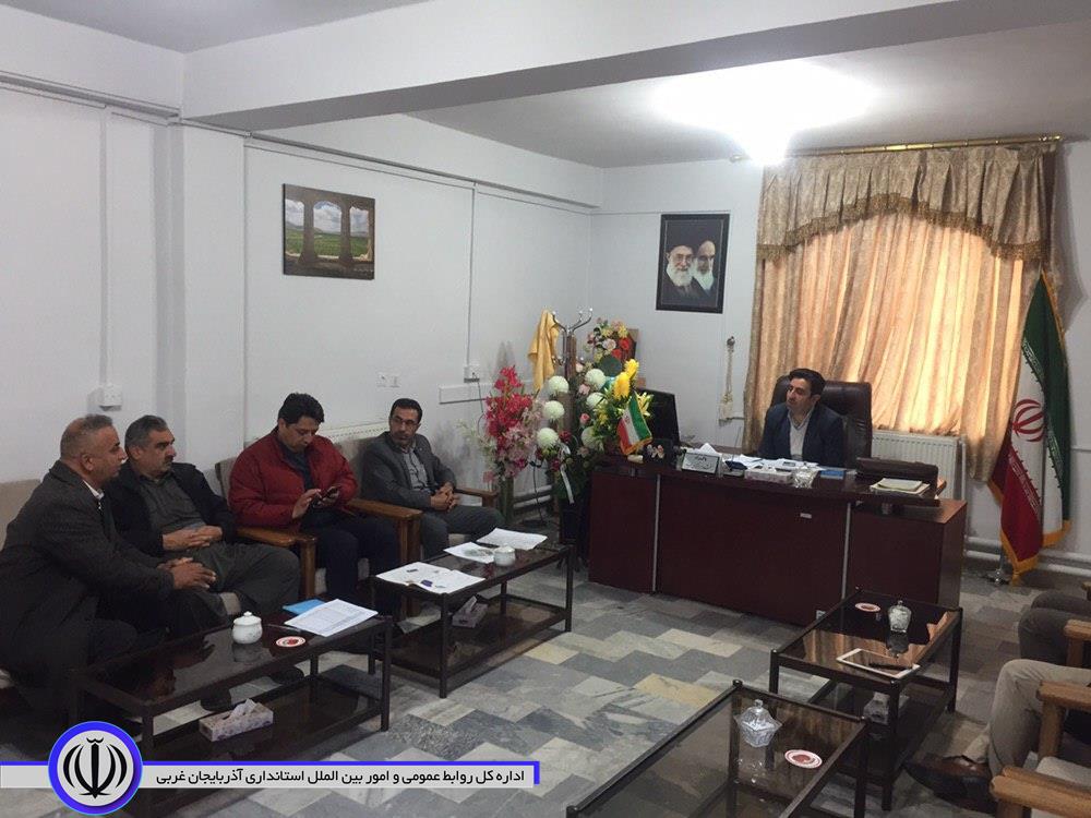 جلسه بررسی نقشه ی تفکیکی محل توسعه سکونت گاه انسانی روستای یوسفکند