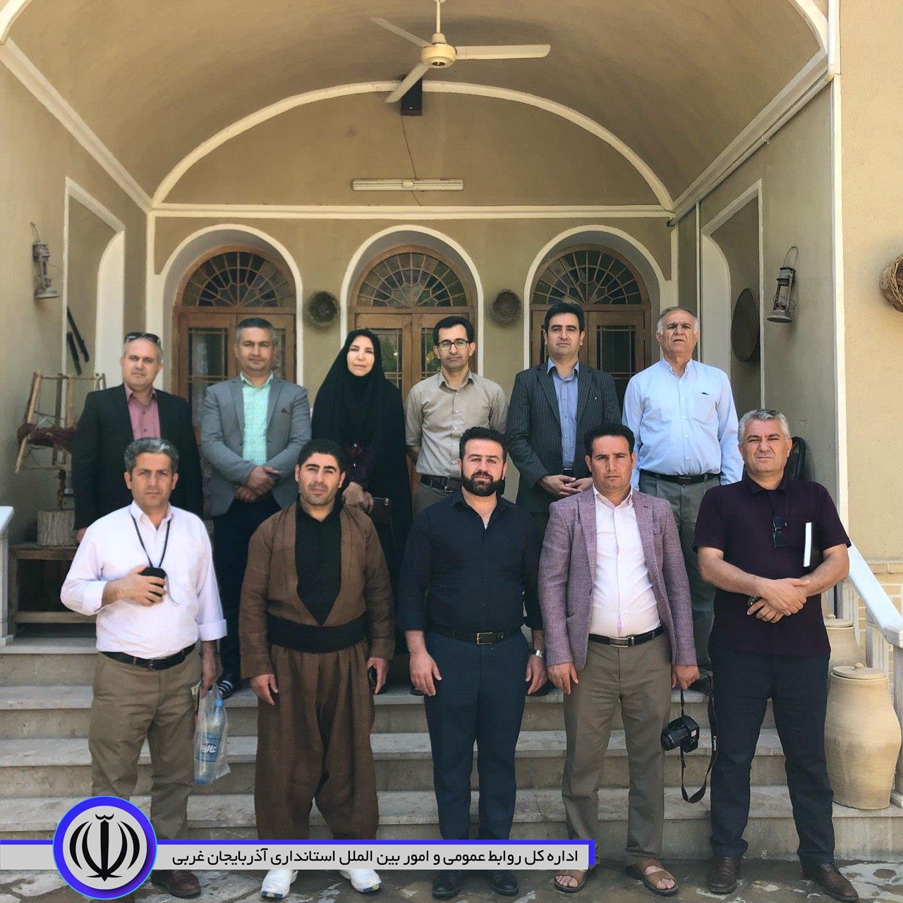 بازدیدی بخشدار و دهیاران منتخب بخش مرکزی مهاباد از اقامتگاه بوم گردی حاجی خان در روستای اسلامیه شهرستان تفت.