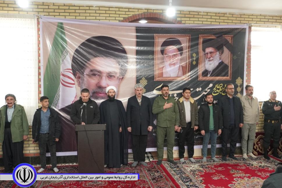 اجتماع مردم مهاباد در بیعت با رهبر معظم انقلاب