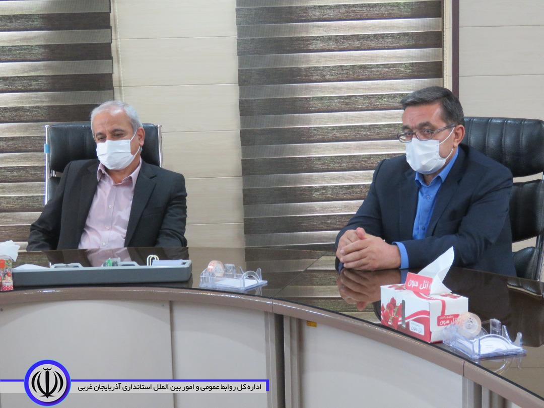 به مناسبت 9 اردیبهشت روز ملی شوراها،دیدار فرماندار شهرستان مهاباد با اعضاء شورای اسلامی شهر