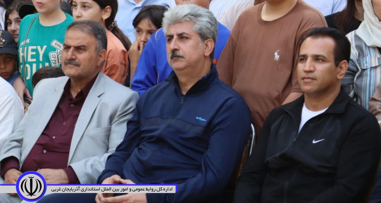 همایش بزرگ پیاده‌روی خانوادگی در شهرستان مهاباد برگزار شد