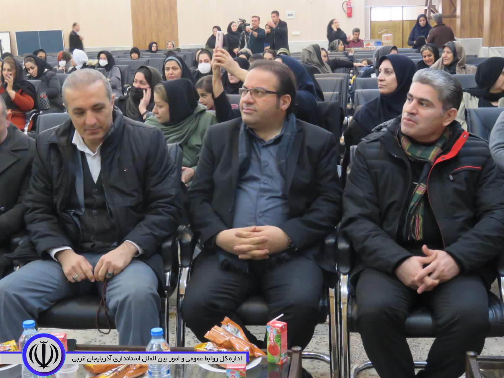 آیین جشن میلاد کوثر در مهاباد برگزار شد