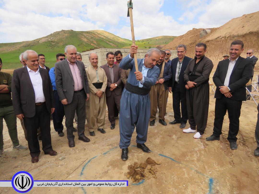 عملیات اجرایی پنج کیلومتر از مسیر روستایی مهاباد به بوکان آغاز شد