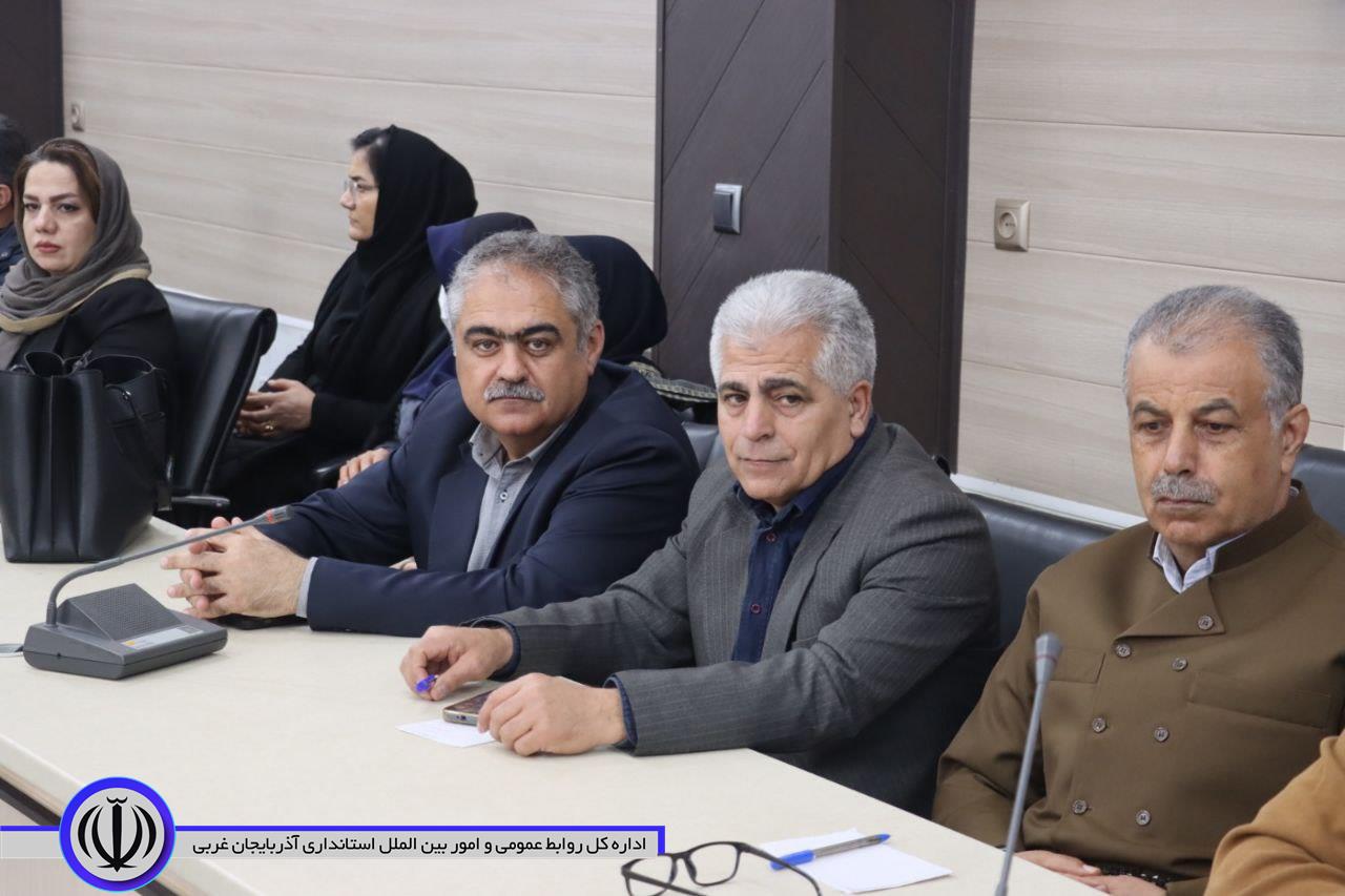 بررسی مسائل و مشکلات سازمانهای مردم نهاد مهاباد