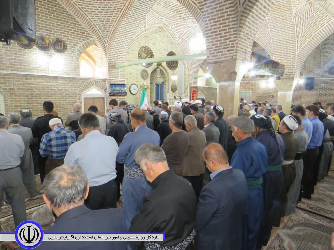 تجمع اعتراضی نمازگزاران مهابادی در محکومیت جنایات رژیم غاصب اسرائیل
