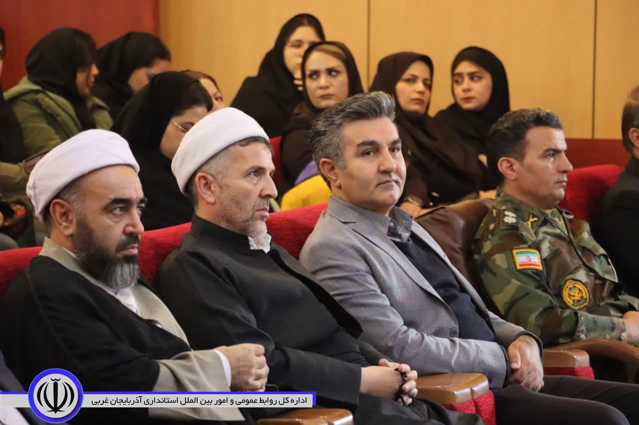 گرامیداشت روز دانشجو در دانشگاه آزاد اسلامی مهاباد