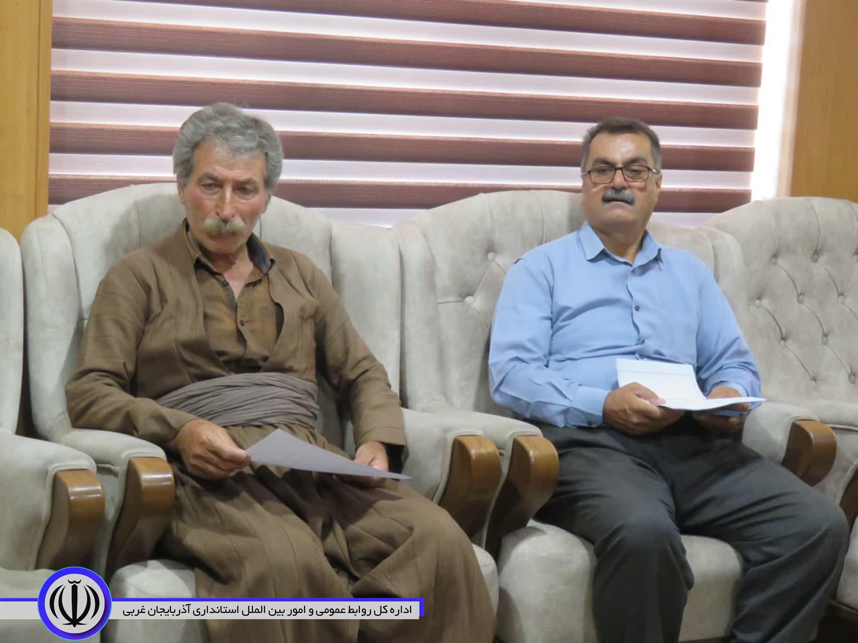 نشست 5 ساعته محمد صادق امیر عشایری پای حرف مردم