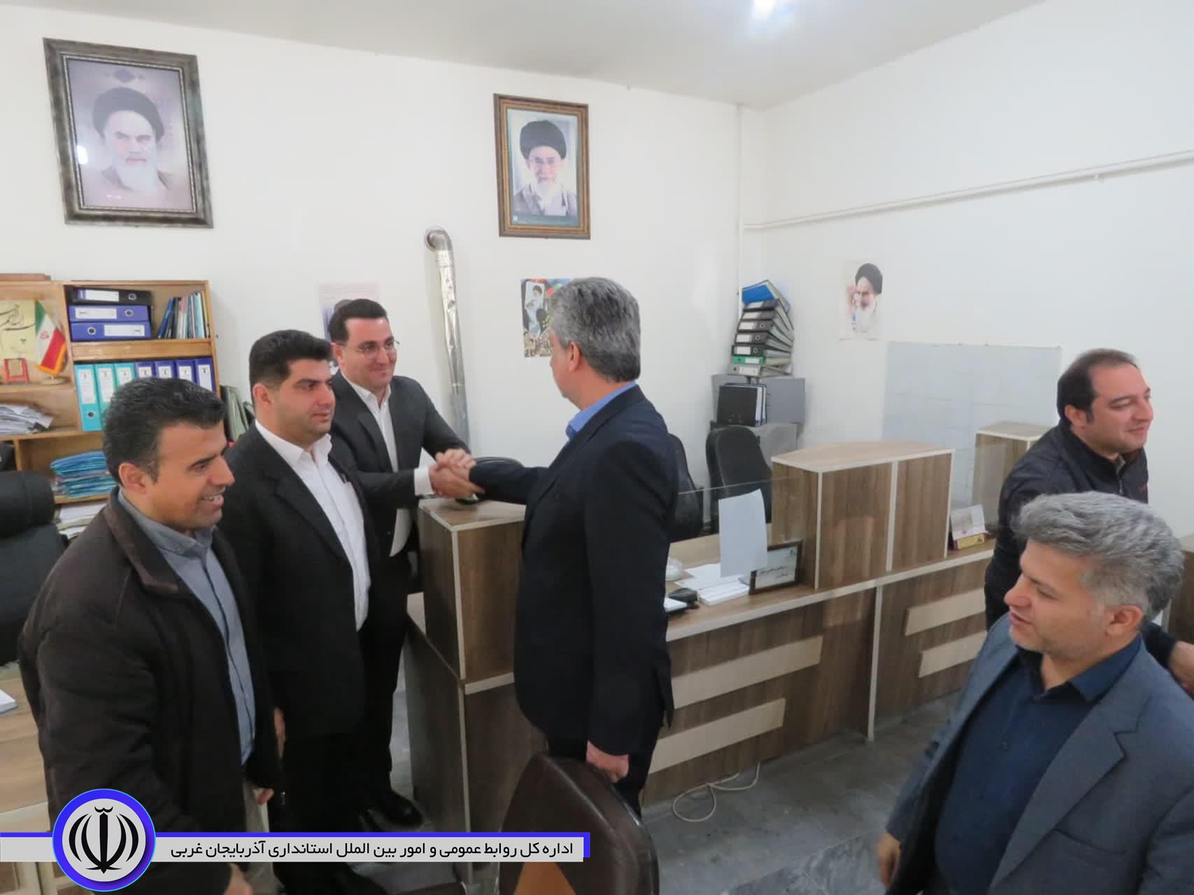 بازدید سرزده فرماندار از اداره صمت و اتاق اصناف مهاباد