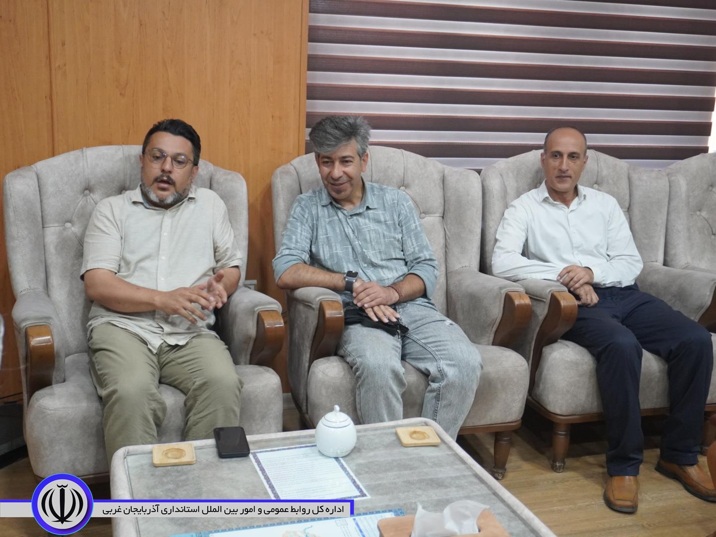 تصاویری از جلسه ملاقات عمومی فرماندار مهاباد در چهارشنبه های مردمی