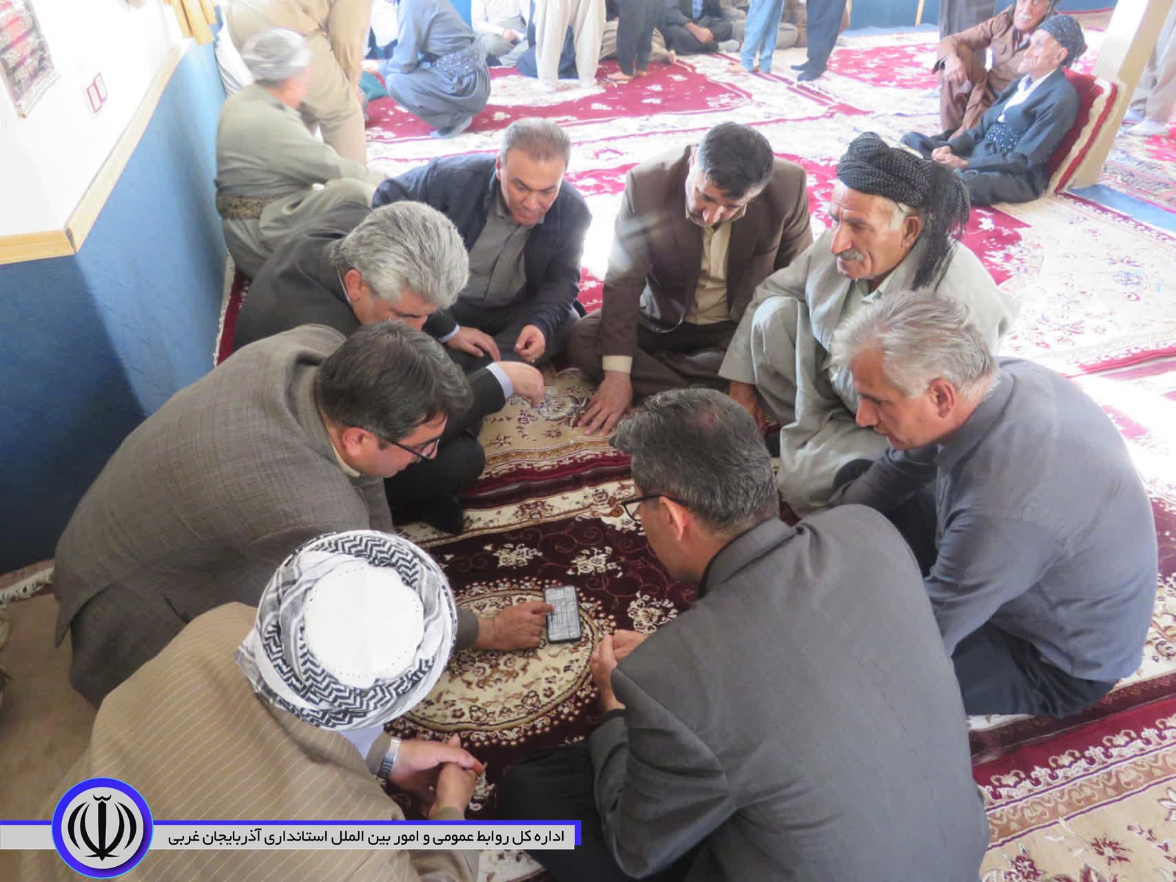 میز خدمت ویژه هفته دفاع مقدس در روستای محمود آباد_دول بهار برگزار شد