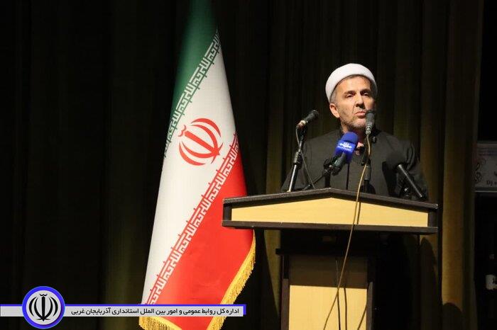 آیین بزرگداشت استاد عبدالرحمان شرفکندی متخلص به «ماموستا ههژار»
