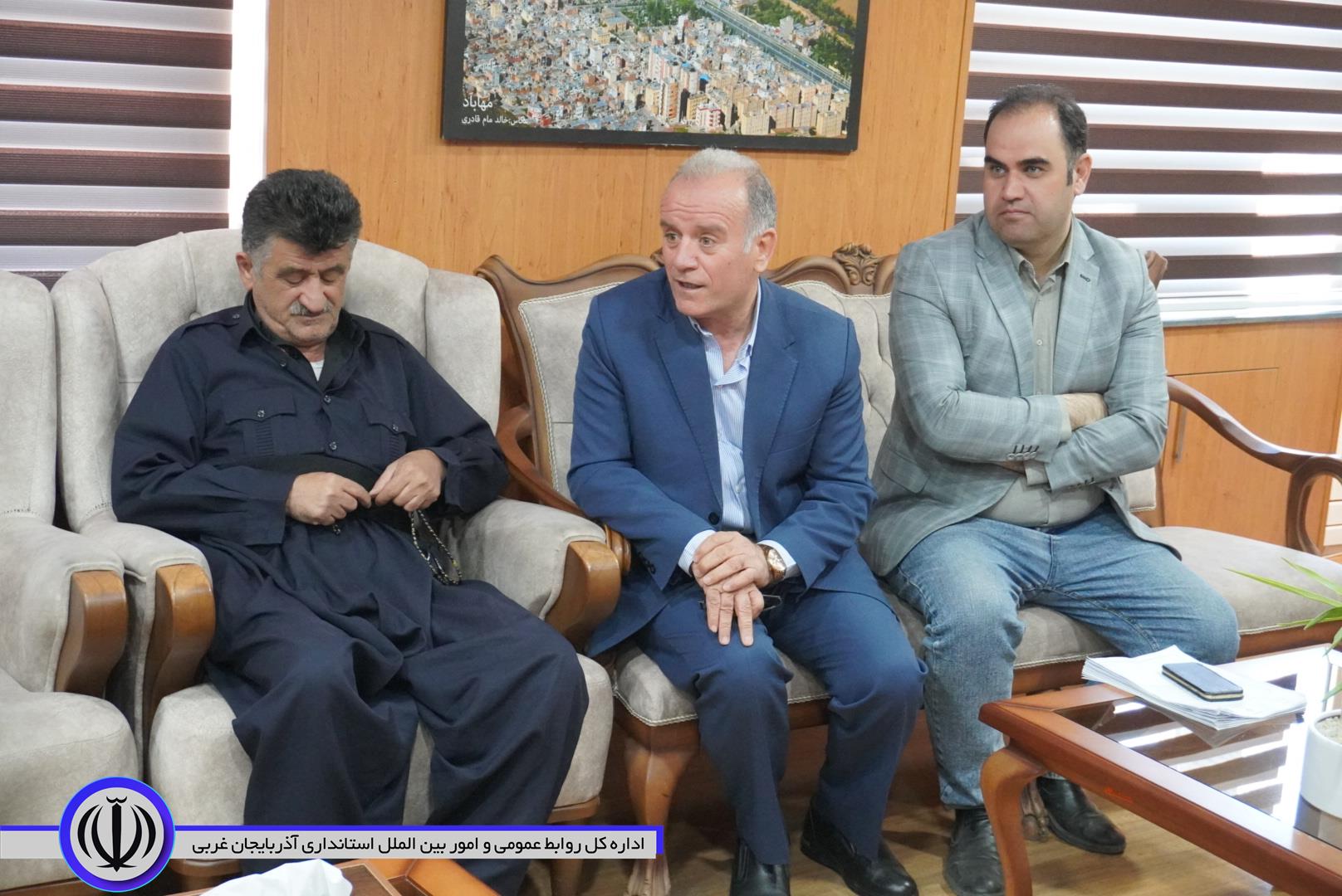 تصاویری از جلسه ملاقات عمومی فرماندار مهاباد در چهارشنبه های مردمی