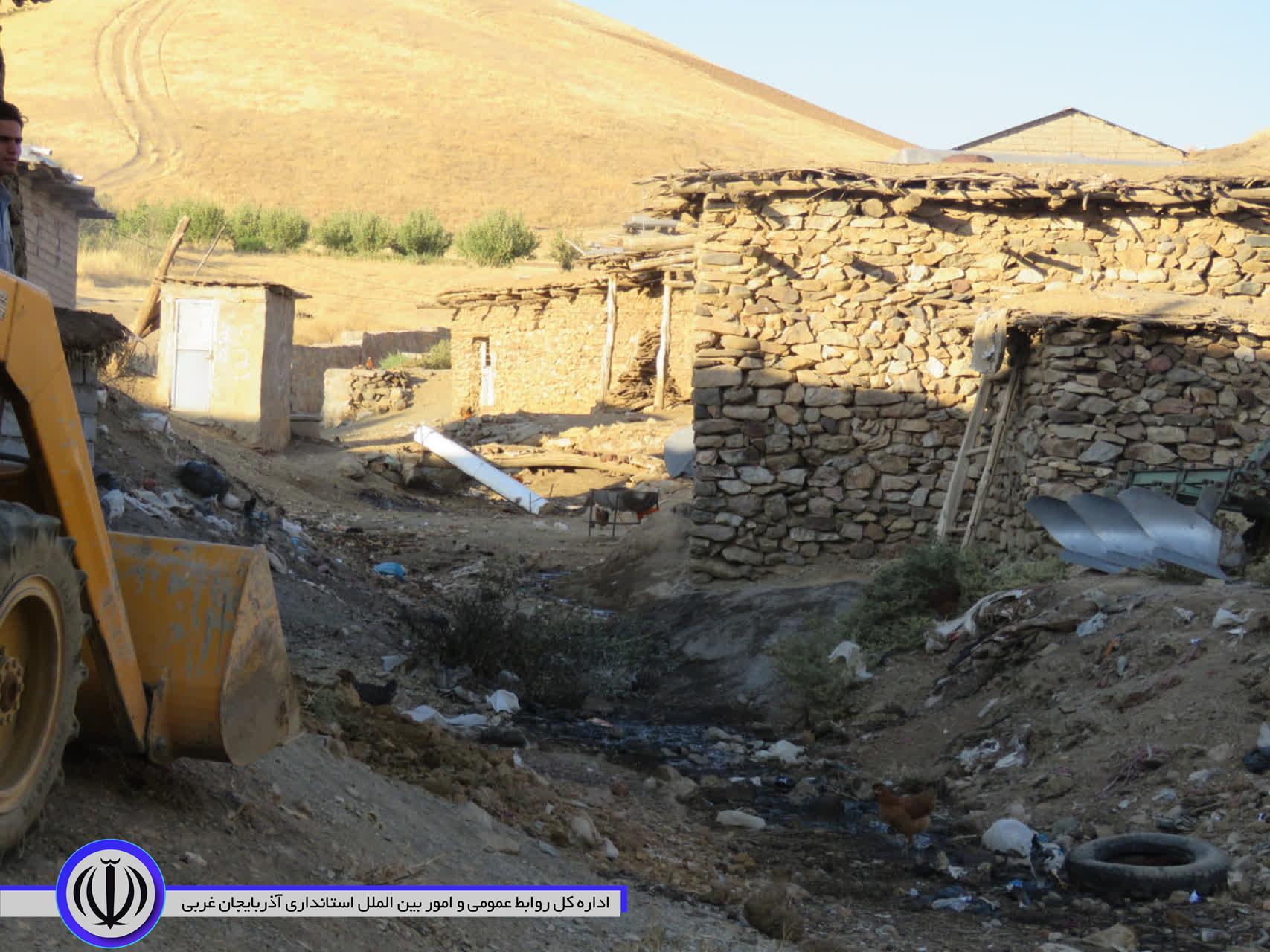میز خدمت ویژه هفته دفاع مقدس در روستای محمود آباد_دول بهار برگزار شد