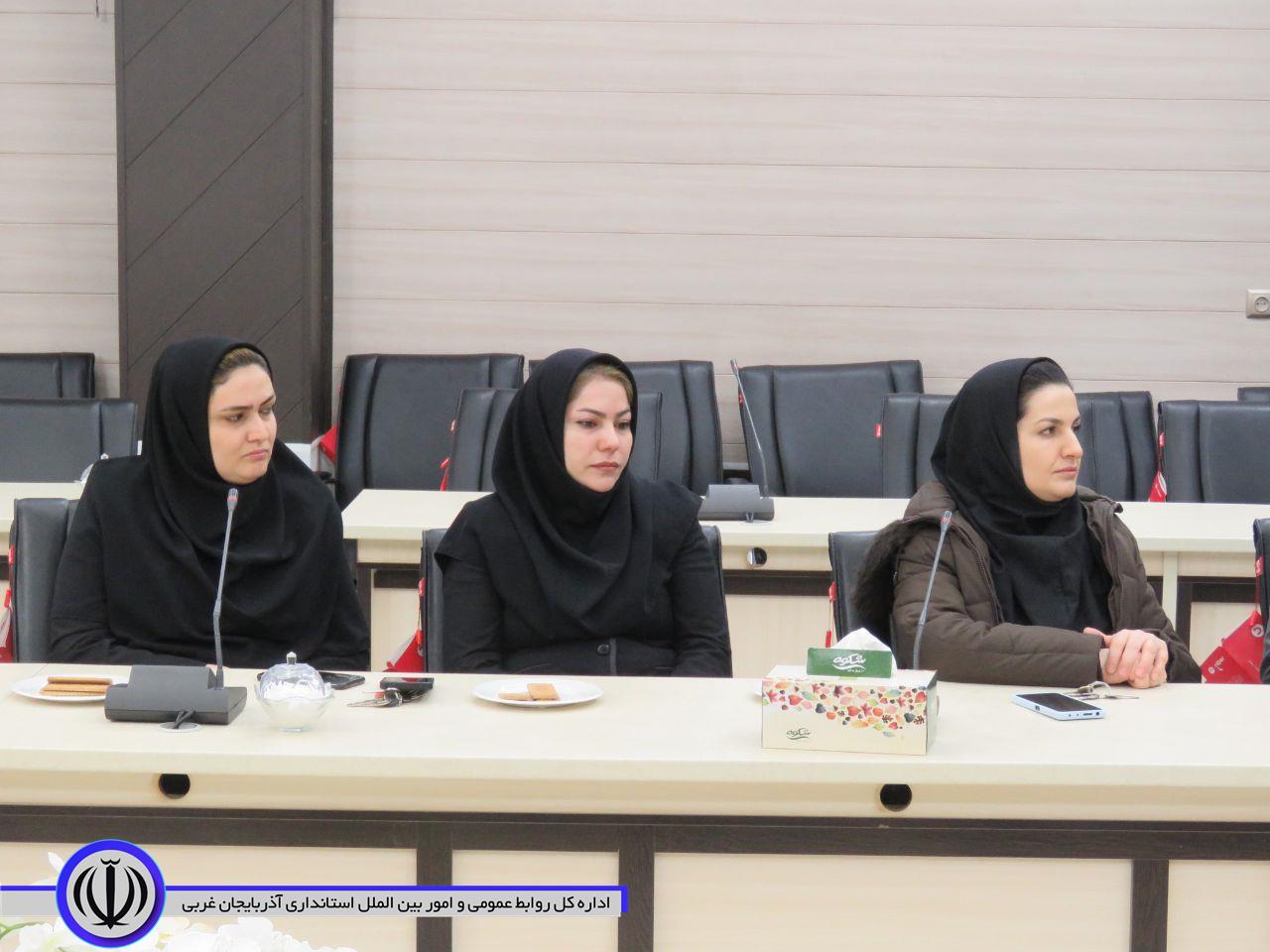 اولین نشست صمیمی فرماندار جدید شهرستان مهاباد با کارکنان فرمانداری