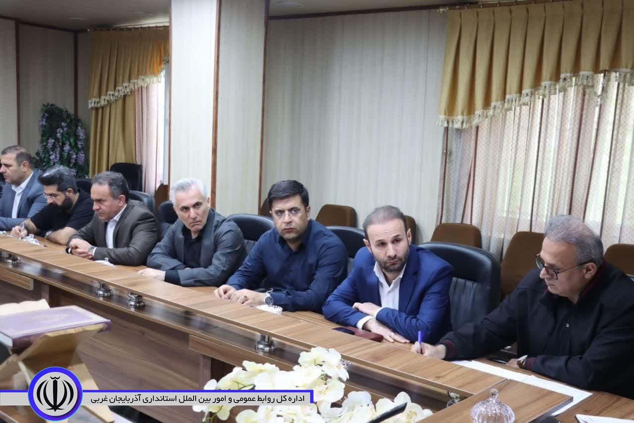 بانک اطلاعات مربوط به خانوادههای نیازمند مهاباد راهاندازی شود