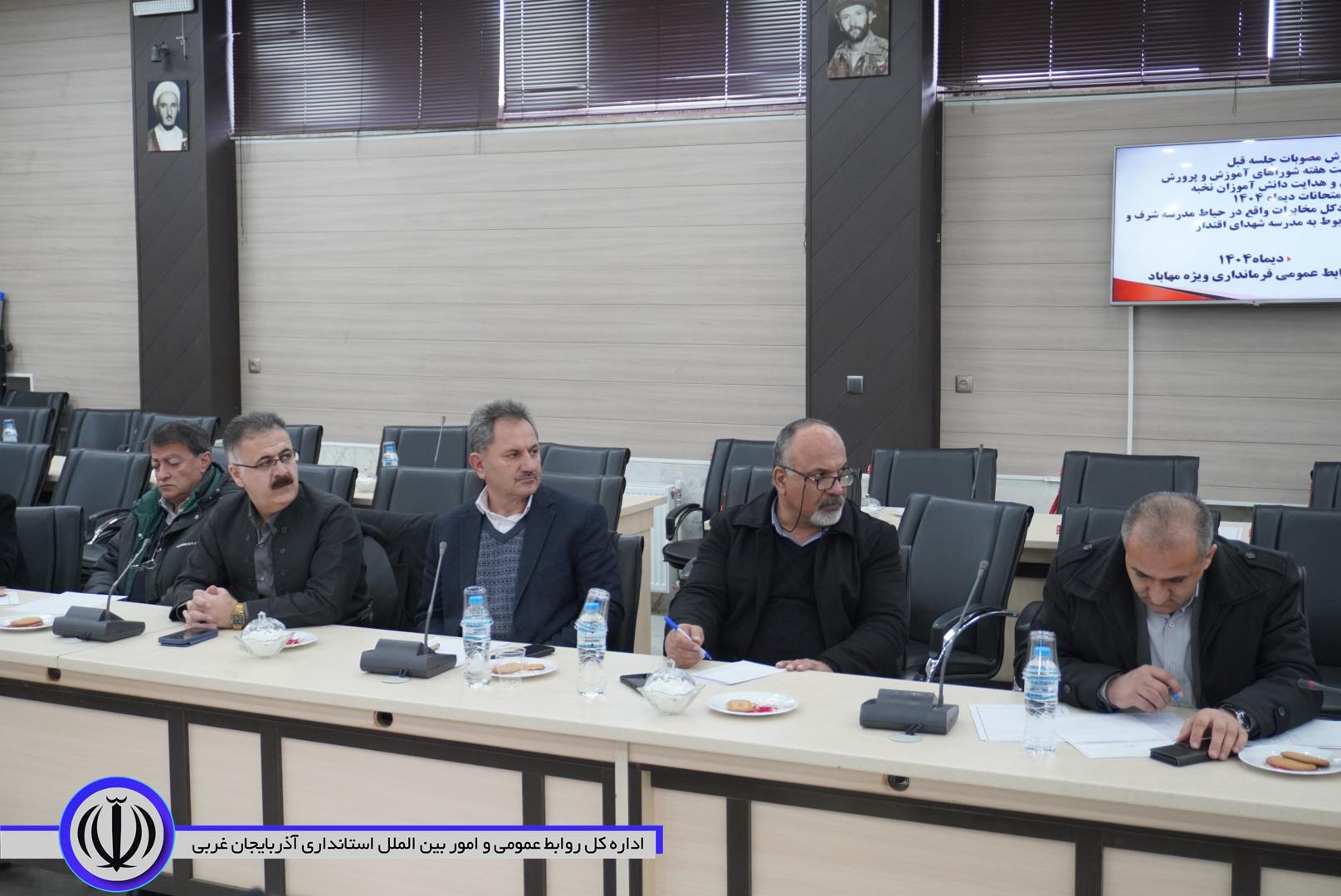 اتصال بیش از 100 مدرسه در مهاباد به شبکه فیبر نوری تا چند ماه آینده