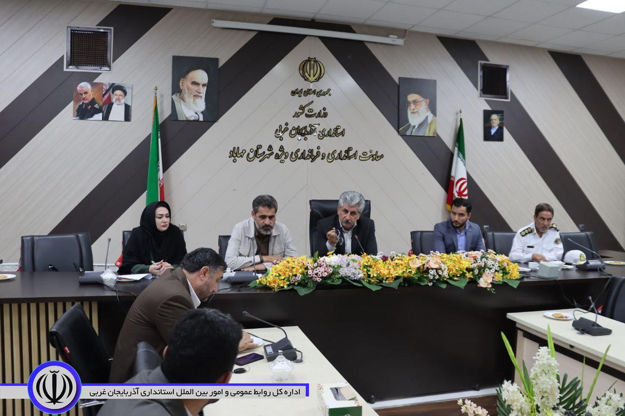 فرماندار مهاباد: از اجرای طرح های ترافیکی و ایده های نو و کاربردی برای مدیریت ترافیک شهرستان استفاده شود.