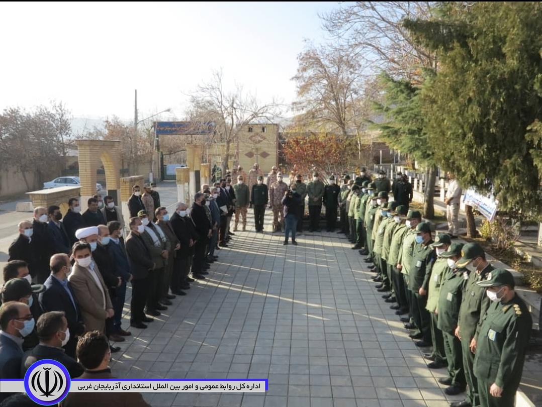در هفته مبارک بسیج ، مزار مطهر شهداء غبارروبی و گلباران شد
