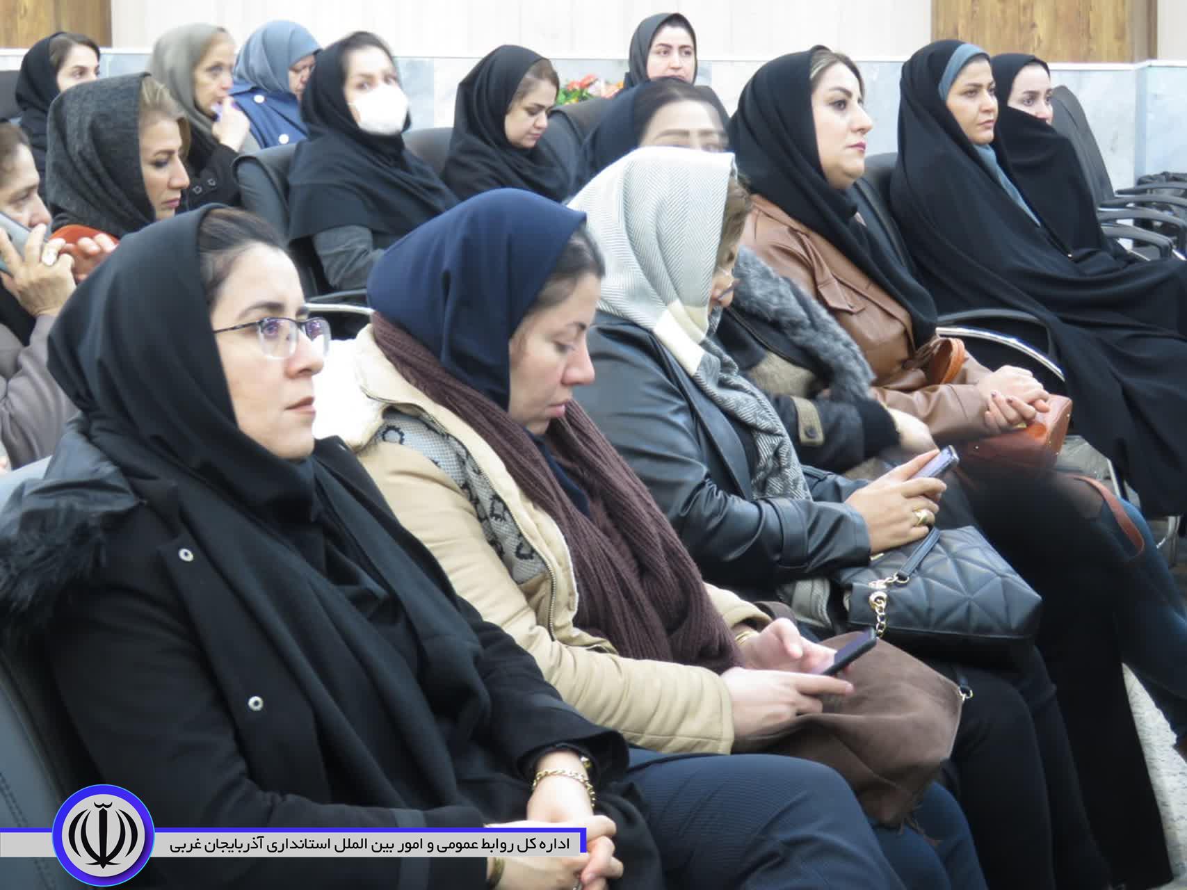 آیین جشن میلاد کوثر در مهاباد برگزار شد