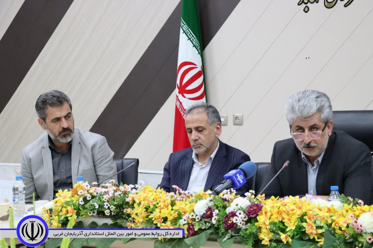 نشست اتاق بازرگانی استانی با فعالان اقتصادی مهاباد