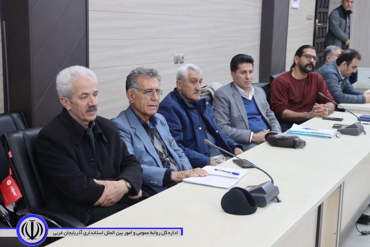 بررسی مسائل و مشکلات سازمانهای مردم نهاد مهاباد