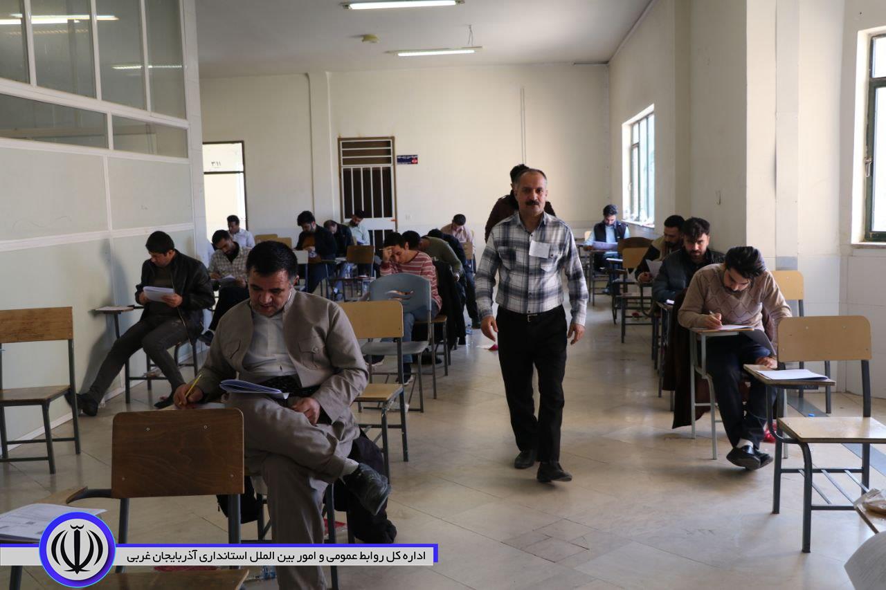 بازدید امام جمعه و فرماندار ویژه مهاباد از آزمون کارشناسی ارشد و دکتری تخصصی