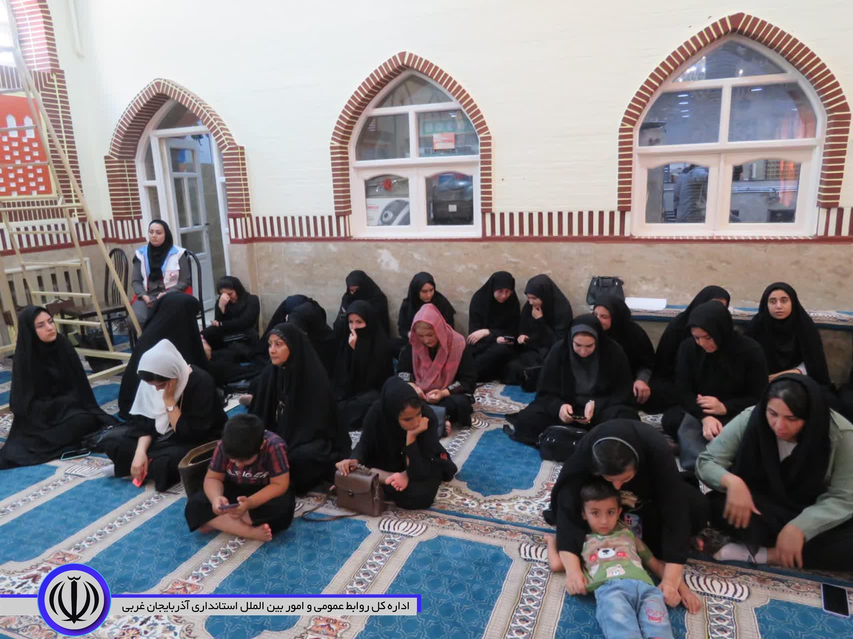 تجلیل از امامان جماعت، فعالان قرآنی و خادمان مساجد مهاباد
