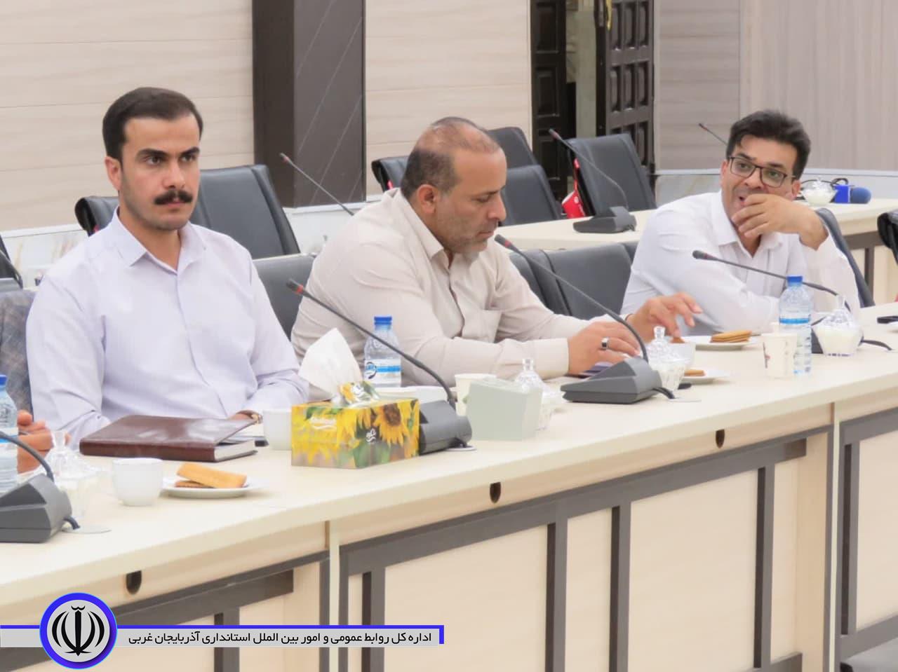 ستاد برنامه ریزی هفته دفاع مقدس در مهاباد تشکیل جلسه داد