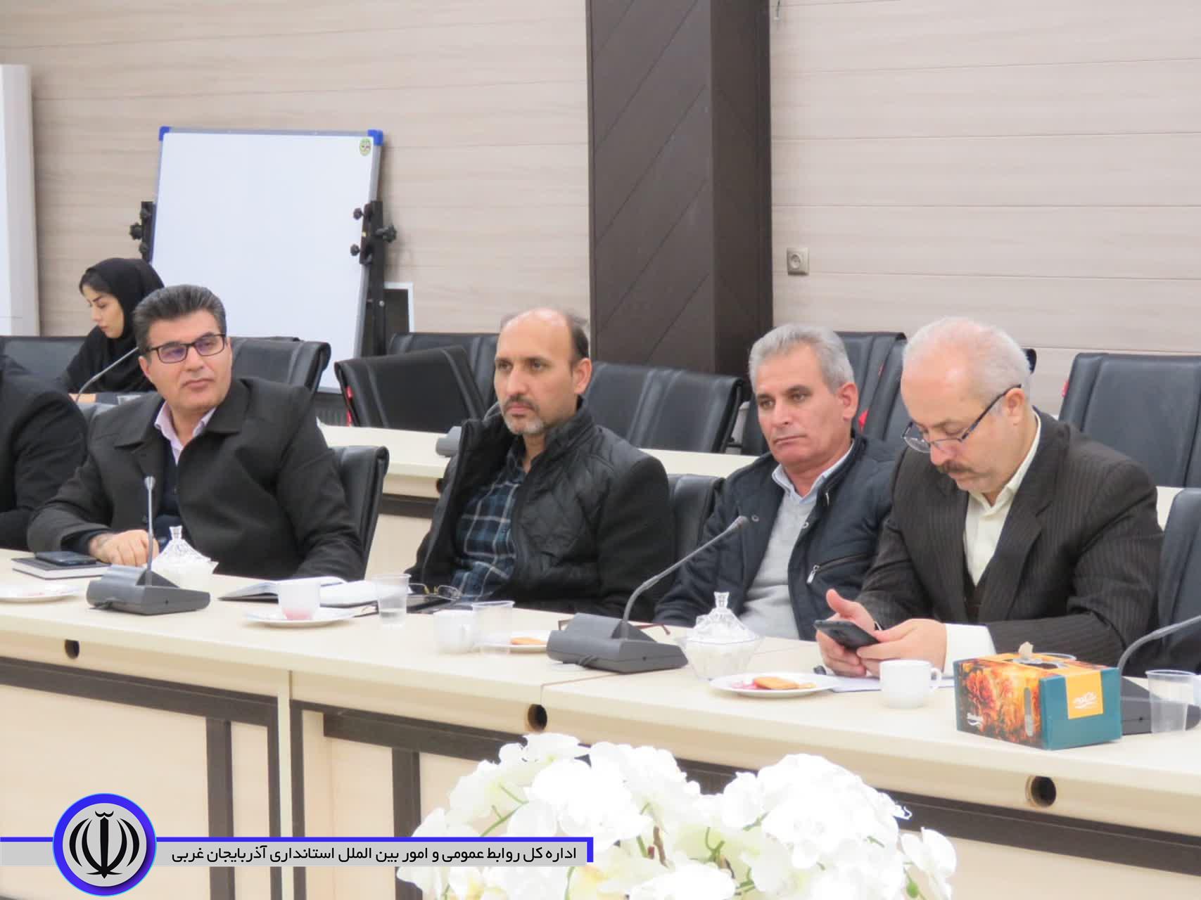بررسی ترویج فرهنگ عفاف و حجاب در مدارس مهاباد