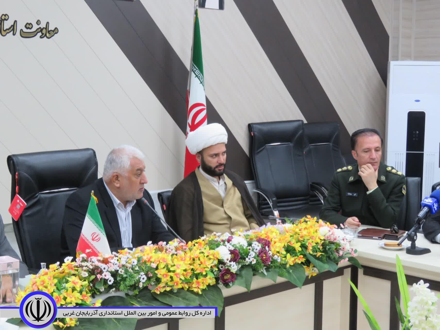 تشدید نظارت بر فعالیت مراکز فروش مواد غذایی، تالارها وغذاخوری های مهاباد